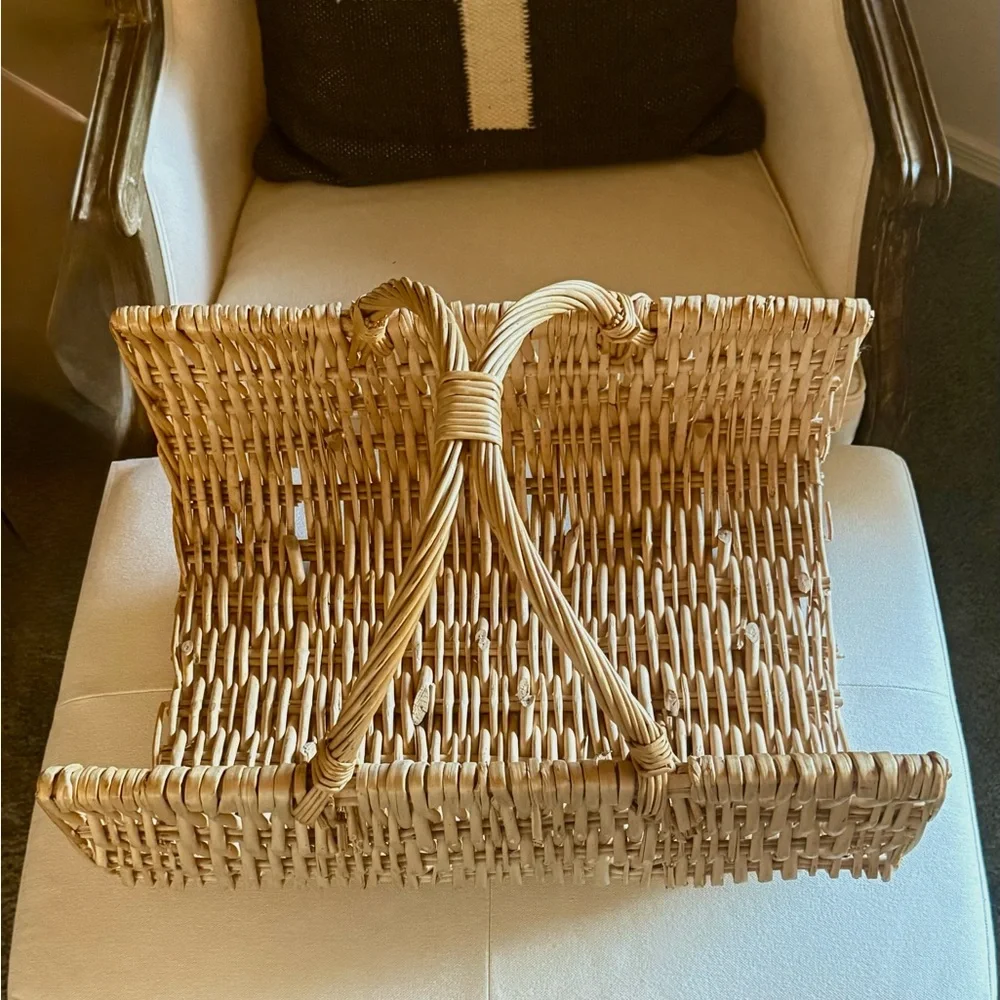 Rustic Firewood Style Willow Basket with Handle - Picture 6 of 8